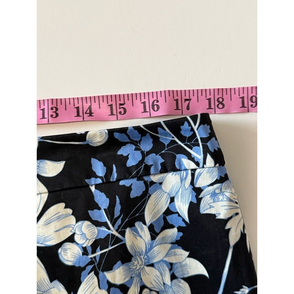 TALBOTS Garden Floral Pencil Skirt Sateen Office Career Knee Black Blue 16 Pet - Picture 12 of 16